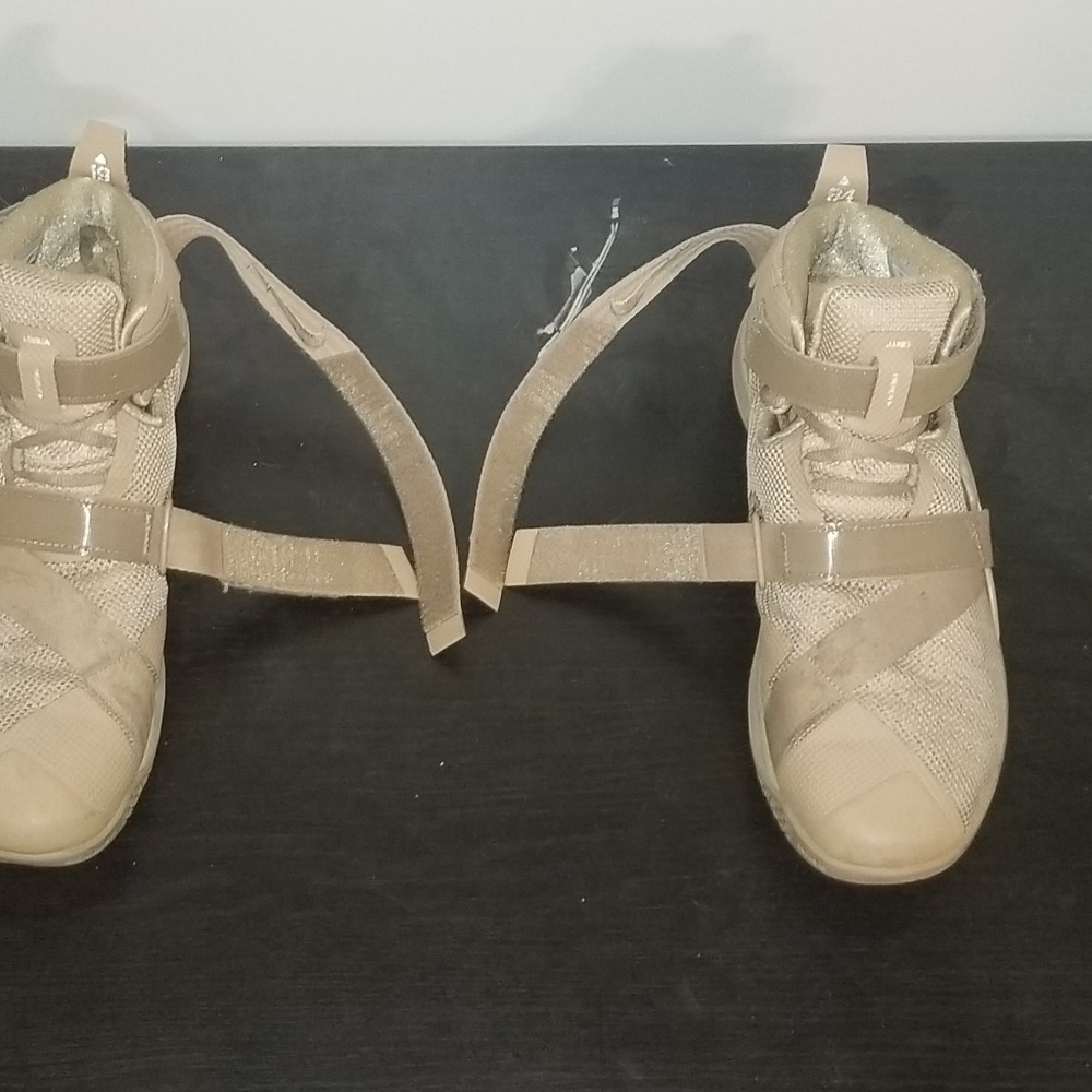 Lebron Soilder 9 - Picture 4 of 8